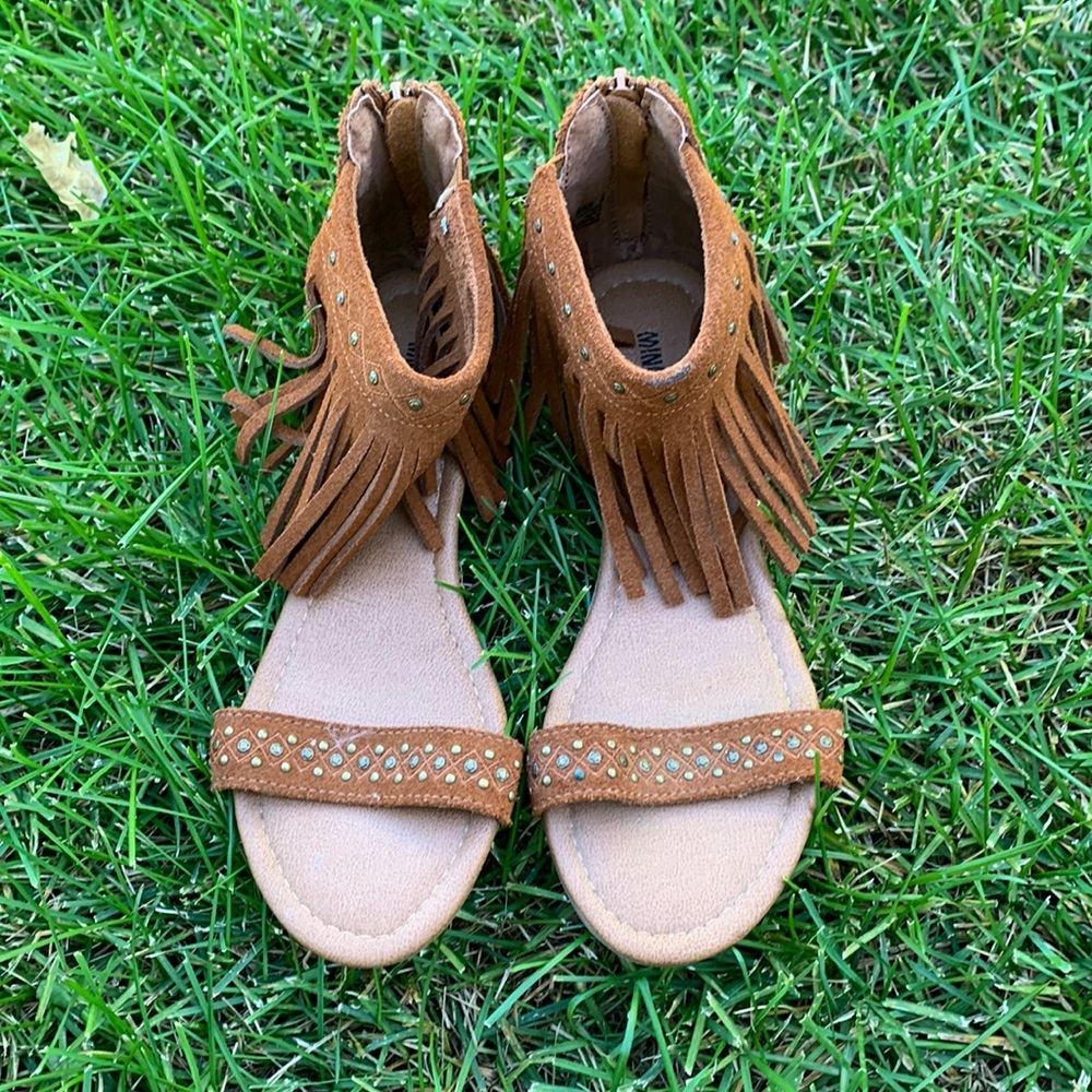 Minnetonka Sandles
